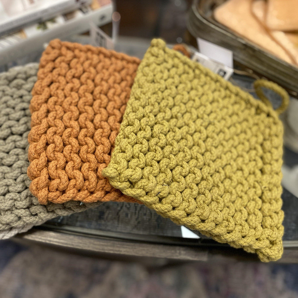 Square Crocheted Pot Holders Version 2 - The Vintage Home Studio